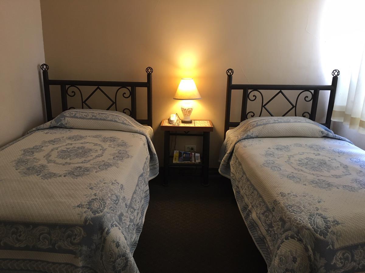 Hotel Impala 华雷斯城 外观 照片